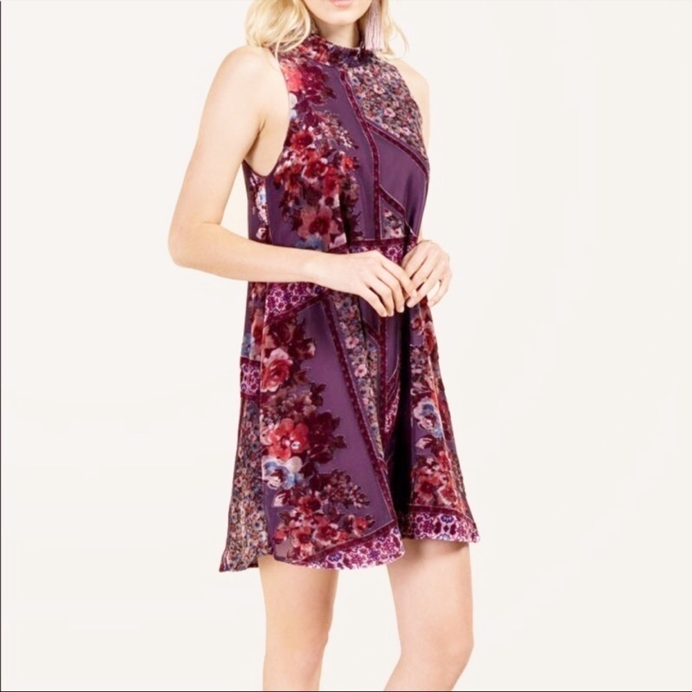 🔥 Francescas burgundy burnout floral dress NWOT